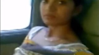 Tamil wife showing sexy boobs to lover in car