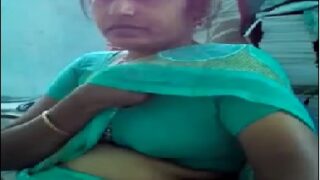 Sexy chennai maths teacher boobs pressed
