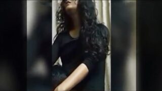 Delhi girl moaning while sucking sexy pussy