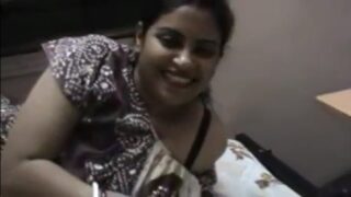 Busty desi aunty hot affair mms with bf