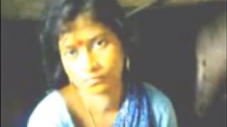 Village indian bhabhi boobs pressed