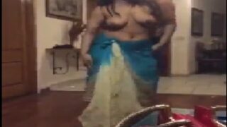 Bihari randi nude mujhra dance video