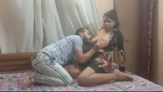 Bengali boudi hot sex with office boss