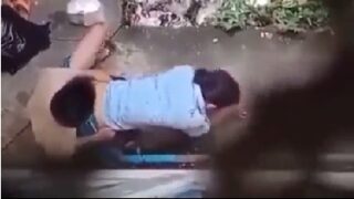 Desi college girl and naukar sex outside