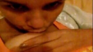 Sexy gujarati bhabhi quick boob sucking selfie