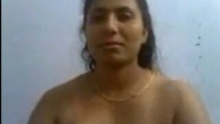 Mallu sexy maid agreed to sit nude