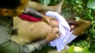 Young desi girl outdoor xnxx porn