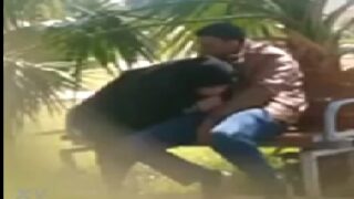 Pakistani aunty bold blowjob in park