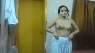 Sonia bhabhi hot homemade sex video