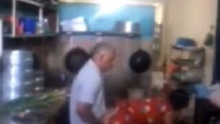 Srilankan porn of aunty fucked in kitchen