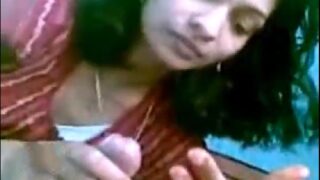 Marwadi bhabhi cleaning penis for blowjob sex