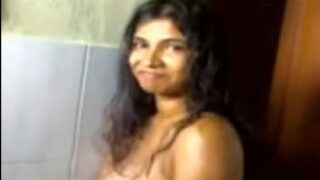 Telugu nude girl sex action in oyo room