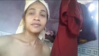 Kochi married woman nude selfie in shower