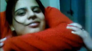 Desi pakistani bhabhi hotel sex with bf