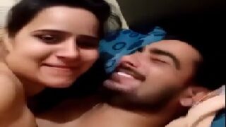 Rich delhi bhabhi sex scandal with bf