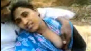 Indian bhabhi hina sex in park