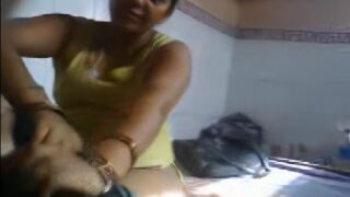 Gujarati bhabhi stripping for sex with bf