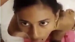 Slim married gujarati girl sucking penis of manager