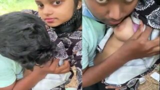 Sucking big boobs of noida girl outside city