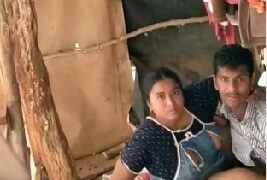 Married naukrani caught sex with young labor