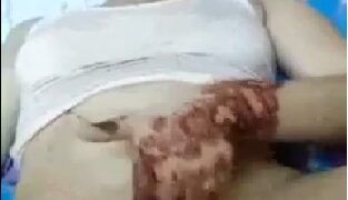 Horny hindi wife fingering pussy with mehendi hand