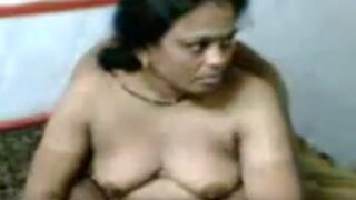 Kamwali bai aunty enjoys sex with boss brother