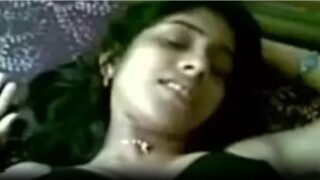 Delhi virgin girl horny during choot fingering