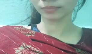 Desi hindi girl adhira showing cute boobs