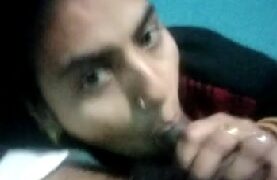 Mature married homely bhabhi blowjob to devar first time