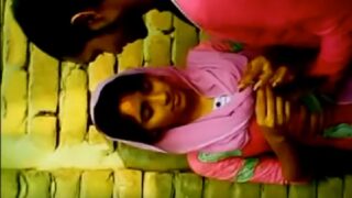 Allahabad homely girl sex with lover in gully