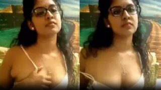 Bangalore bpo girl nude whatsapp call to lover