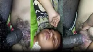 Drilling hairy choot of young dehati randi vinaya