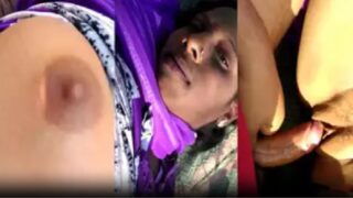 Orissa desi aunty in saree pussy fucked by padosi