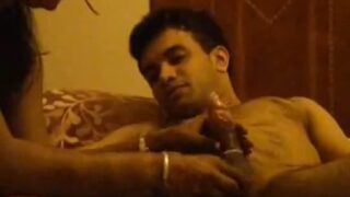 Beautiful mumbai bhabhi hot sex with stranger at sofa