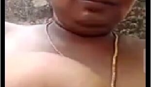 Tamil village aunty nude wild bathroom video sex