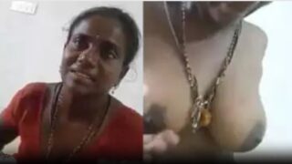 Dusky tamil aunty jeevi showing boobs during sex