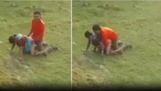 Noida guy fucking kamwali bai tight ass in park