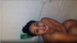 Delhi married lady nude sex in hotel bathroom