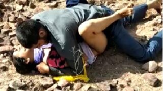 UP bhabhi xxx sex with young college guy in hills