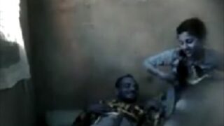 sexy padosi girl priyanka sex with lover at home caught