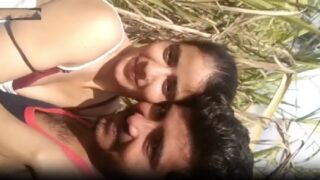 dehati couple geetha and raju sex in field making selfie