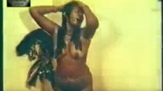 hindi blue film showing heroine shower naked in hostel